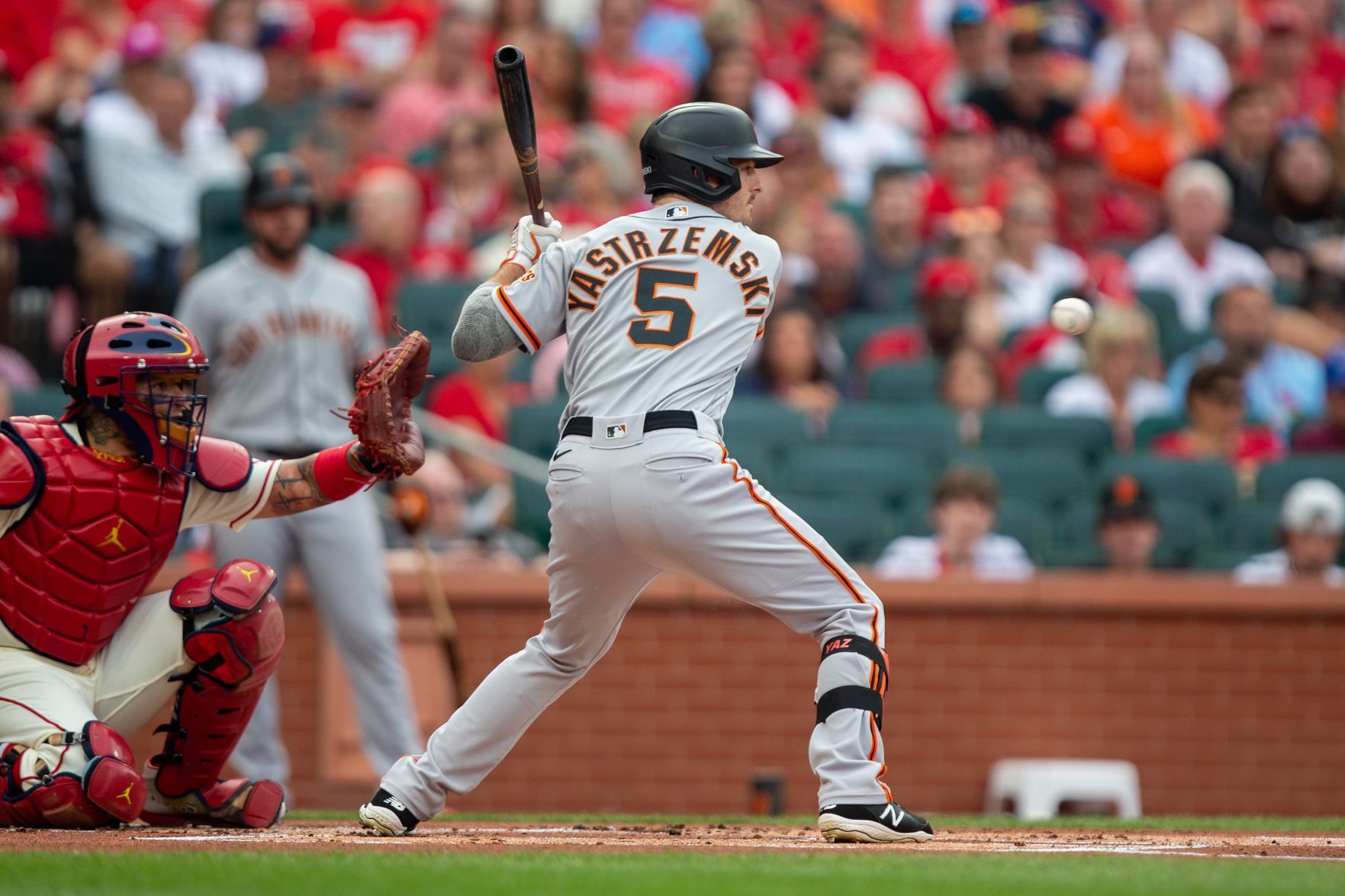 Cardinals try to even up series against Giants